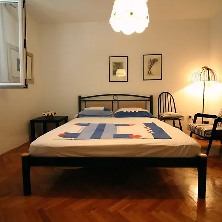 Apartment 3 Bedroom With Pool In